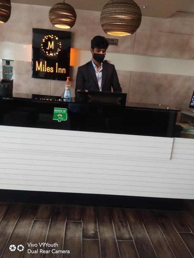 Miles Inn Hotel Hassan Exterior foto
